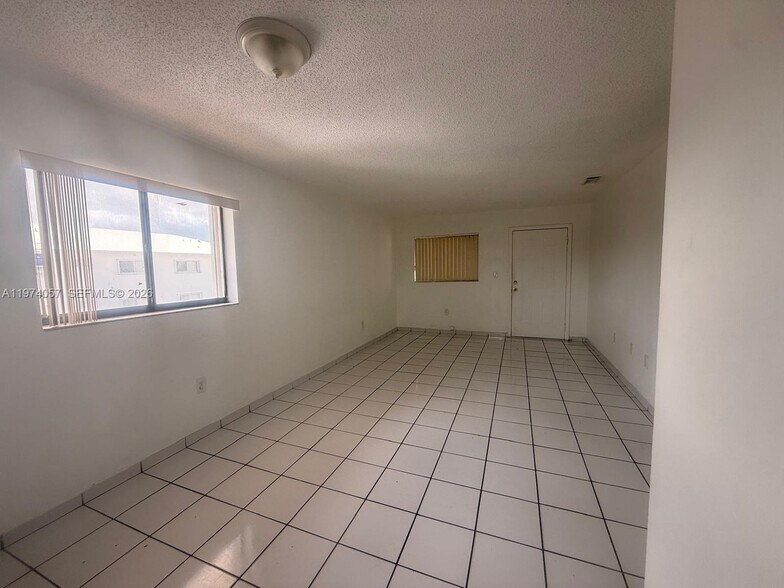 Building Photo - 6278 W 22nd Ct