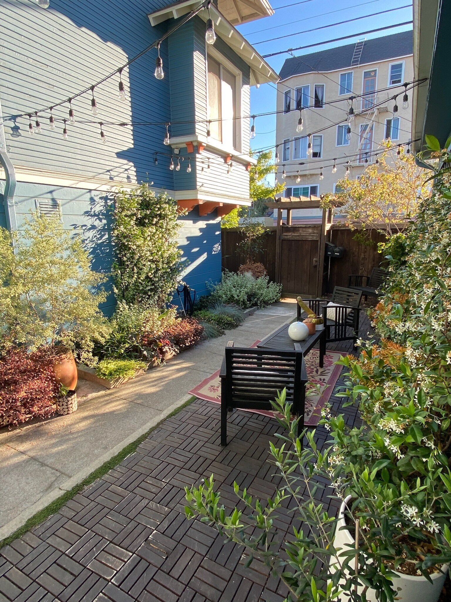 Building Photo - 6288 Dover St