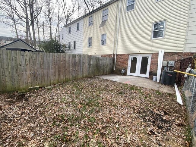 Building Photo - 24 Bentley Ct