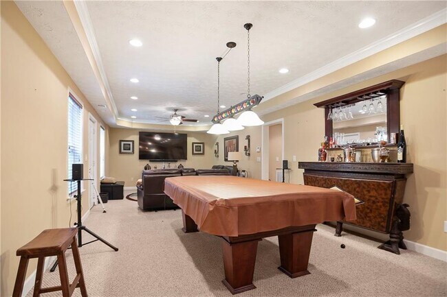 Building Photo - 130 S Links Dr