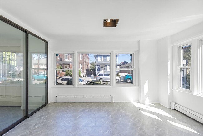 Building Photo - 237 73rd St