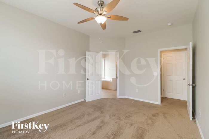 Building Photo - 8842 Cypress Hammock Dr