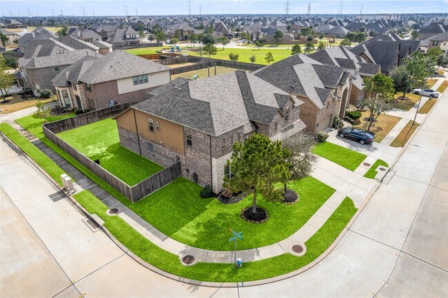 Building Photo - 9522 Whitebark Pne Wy