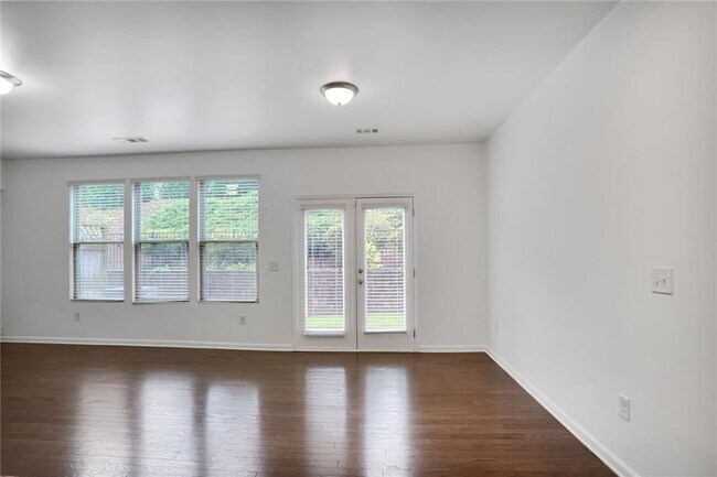 Building Photo - 268 Stone Park Dr
