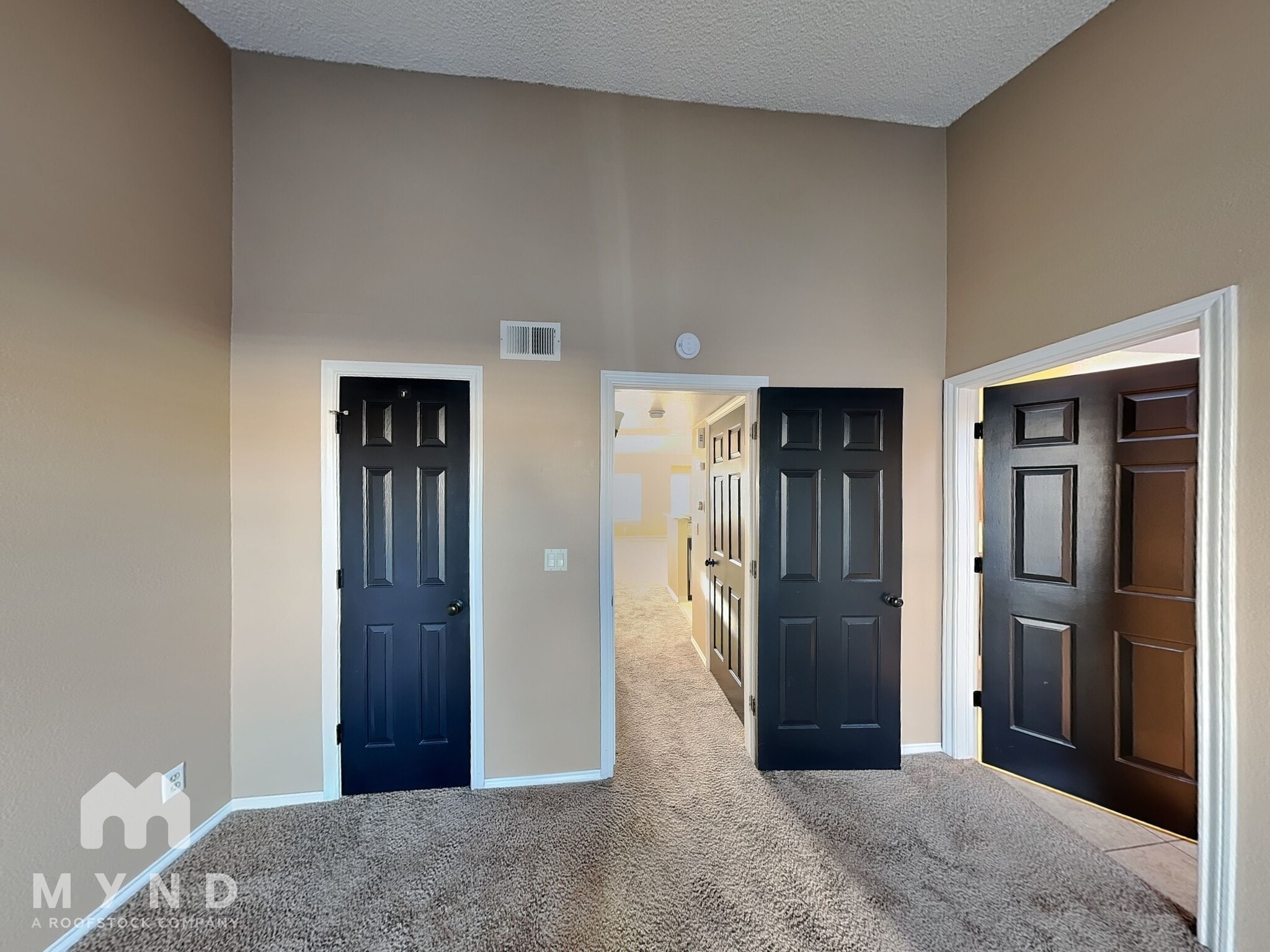 Building Photo - 3030 W Prentice Ave