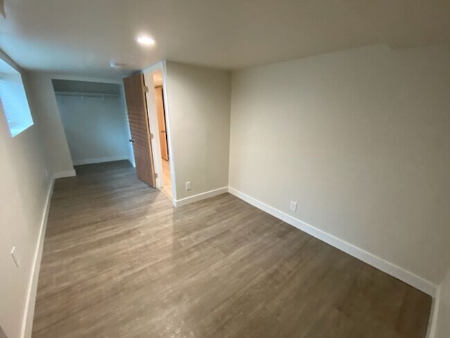 Building Photo - 1151904