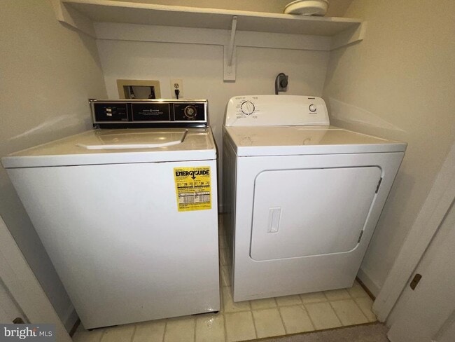 Building Photo - 2104 Patty Ln