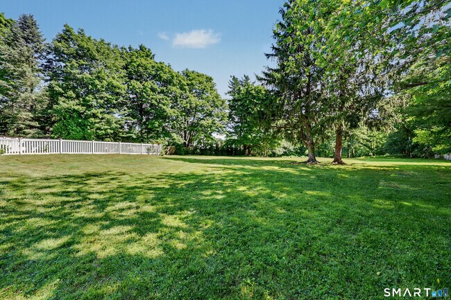 Building Photo - 130 W Norwalk Rd