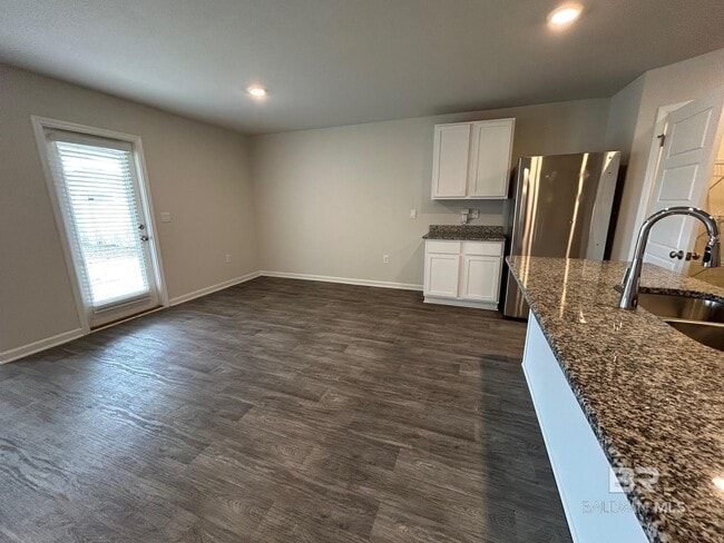 Building Photo - 20866 Petal Dr