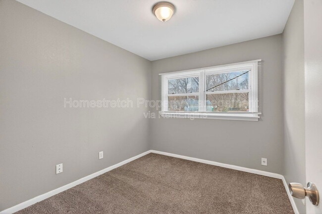 Building Photo - 12070 Garden Ln