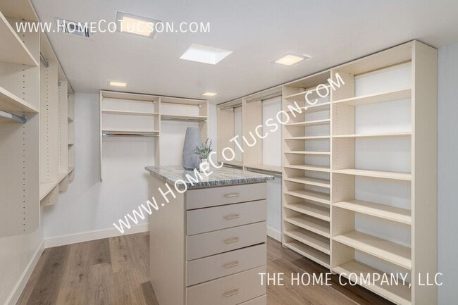 Building Photo - 5788 E Paseo Cimarron