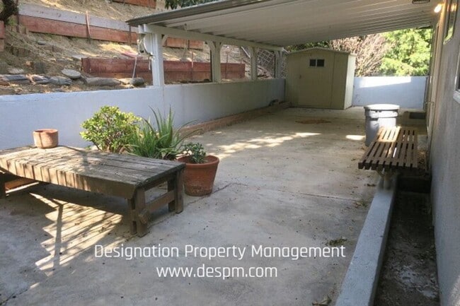 Building Photo - 4584 Cleland Ave