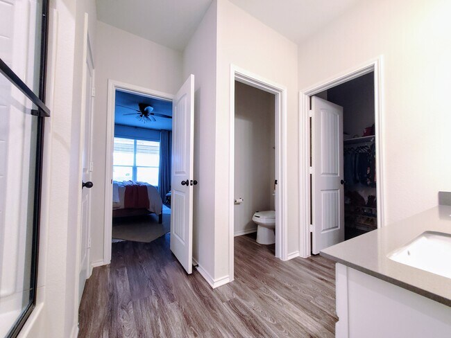 Building Photo - 14120 James Garfield St