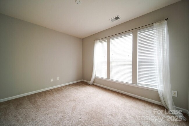 Building Photo - 9821 Carson Whitley Ave