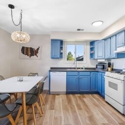 Building Photo - 204 Washington Park Blvd