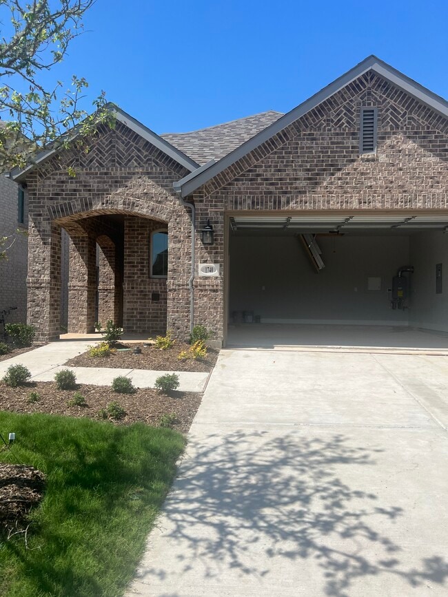Building Photo - 1740 Eagle Landing