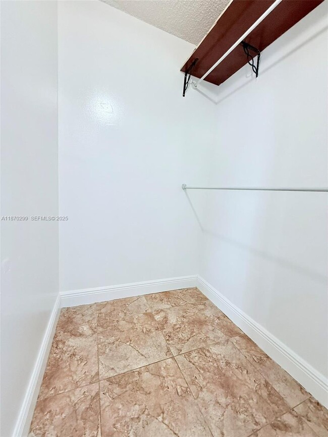 Building Photo - 17230 NW 60th Ct