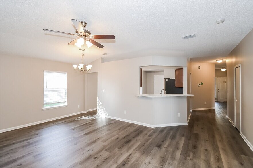 Building Photo - 1817 Penzance Pkwy