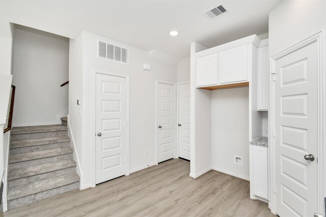 Building Photo - 1534 Revolution Way
