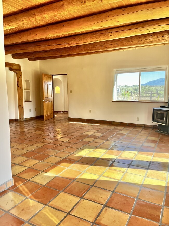 Building Photo - 13 Flor Azul Rd
