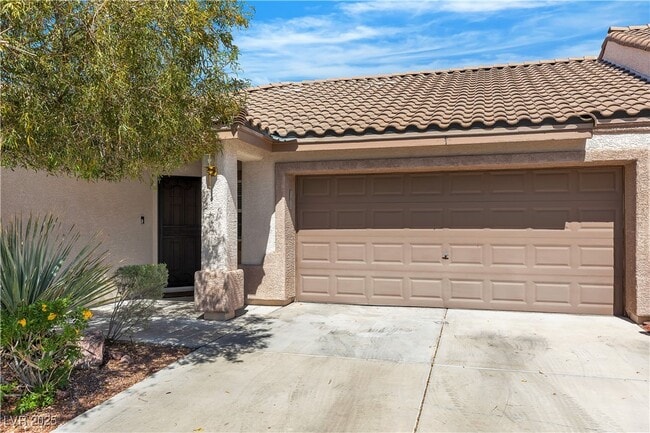 Building Photo - 7820 Milkweed Ct