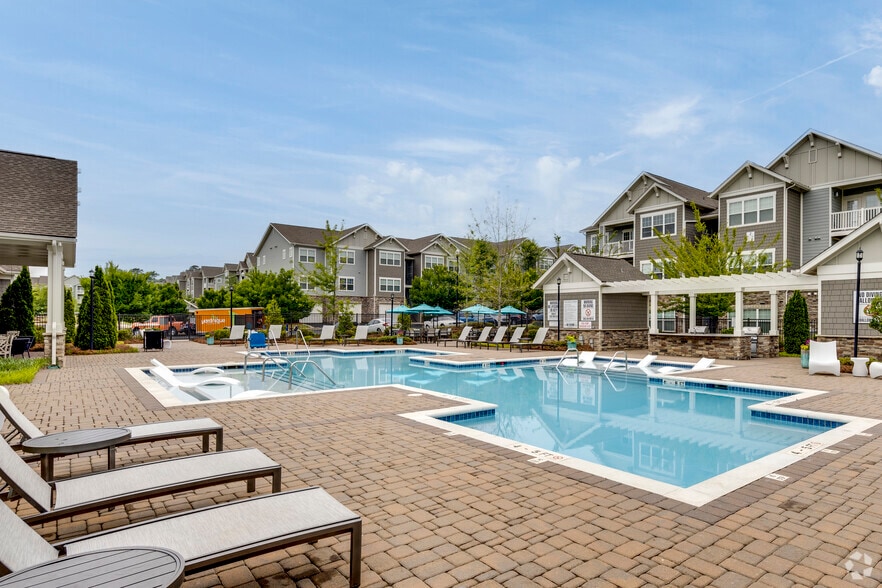 Primary Photo - York Woods at Lake Murray Apartment Homes