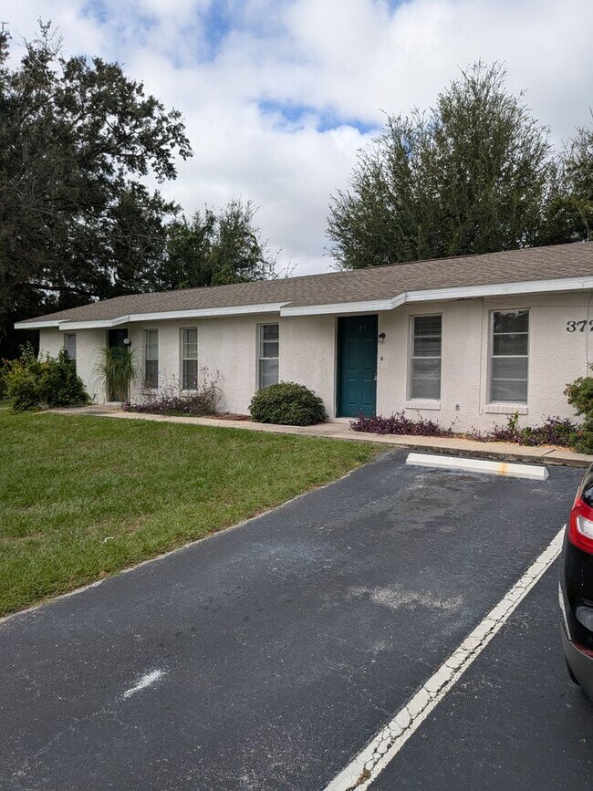 Building Photo - 1 bed/1 bath $1000/month in Dade City!