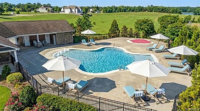 Building Photo - 132 Ave of The Orchards