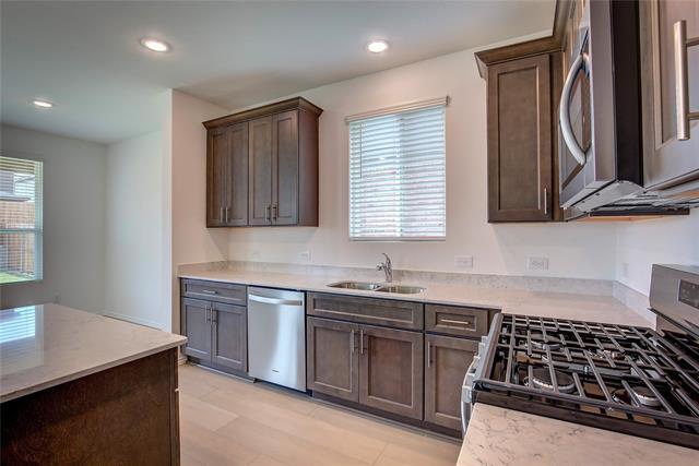 Building Photo - 2407 Carlow Ln