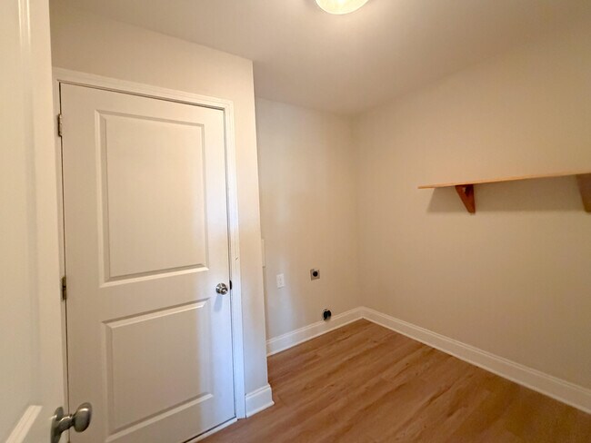 Building Photo - 1140 Orchard Dr