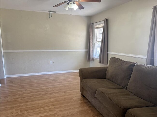 Building Photo - 3213 W Hartnett Ave