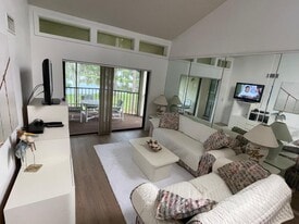 Building Photo - 202 Woodlake Wynde