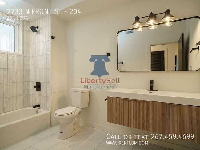 Building Photo - 2733 N Front St