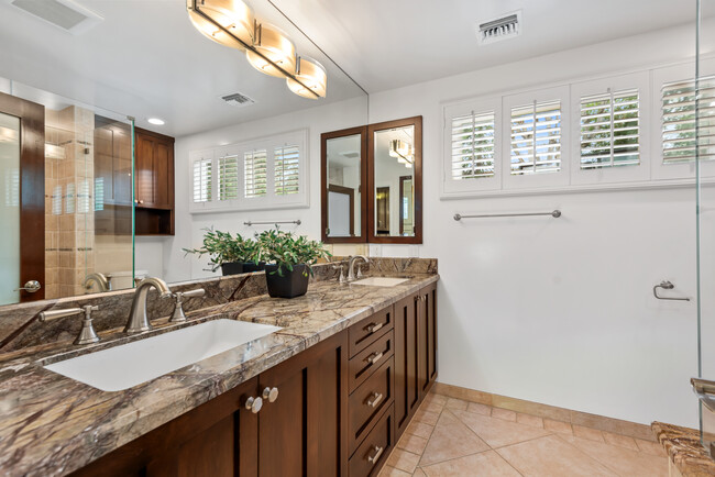Building Photo - 28051 Balkins Dr