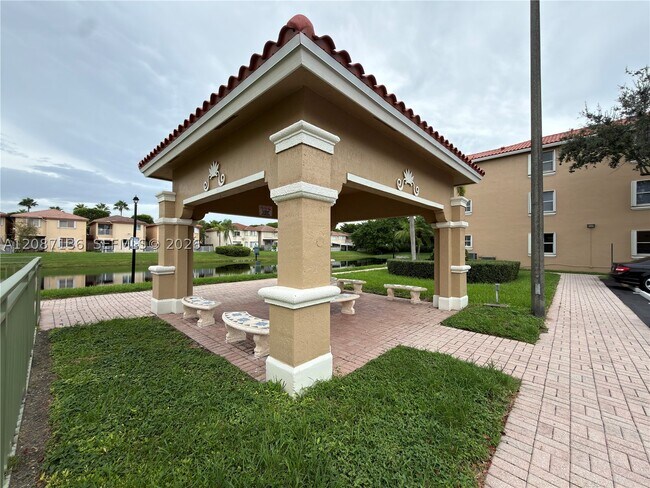 Building Photo - 6520 NW 114th Ave
