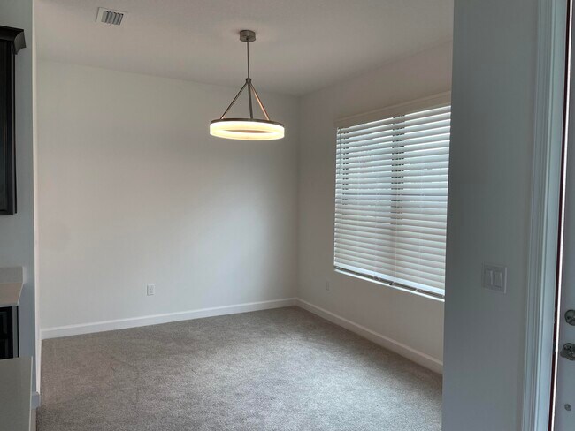 Building Photo - 14167 SW Solange St