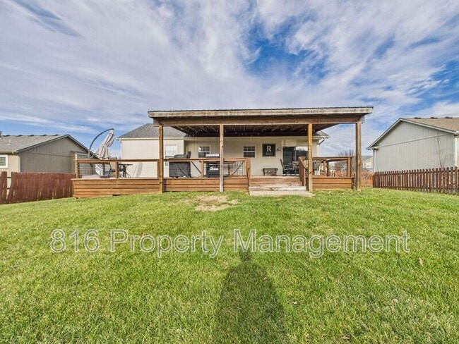 Building Photo - 1305 Aspen Dr