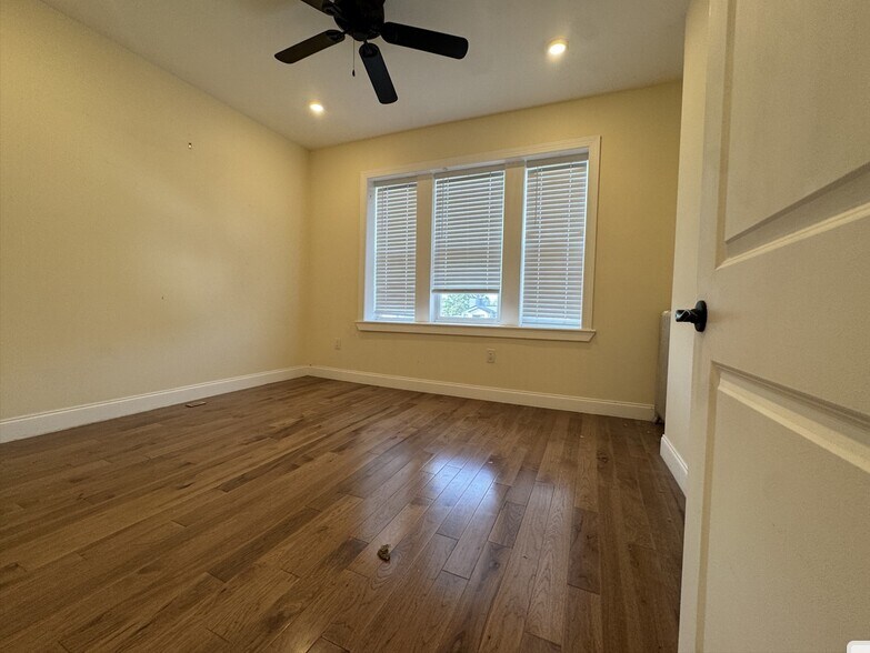 64 Sherman Pl 45 - 70 Sherman Pl