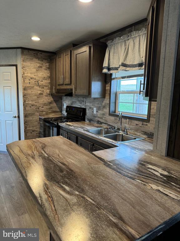 Building Photo - 11441 Tanyard Hill Rd