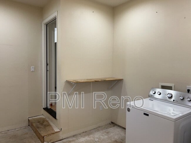 Building Photo - 2789 Montego Dr