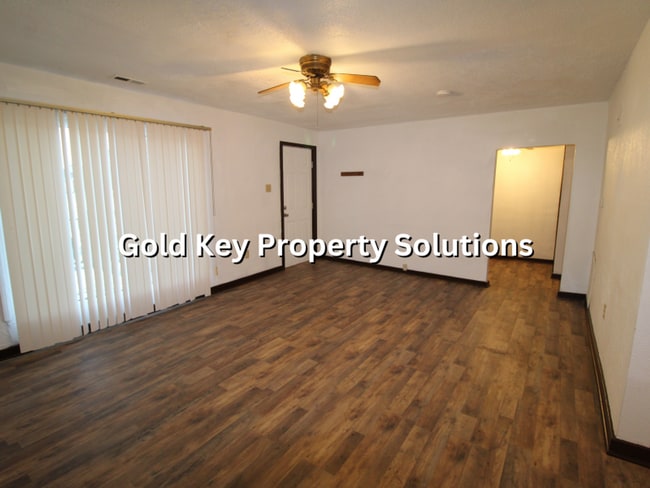 Building Photo - 1212-1212 1/2 LAYTON RD.