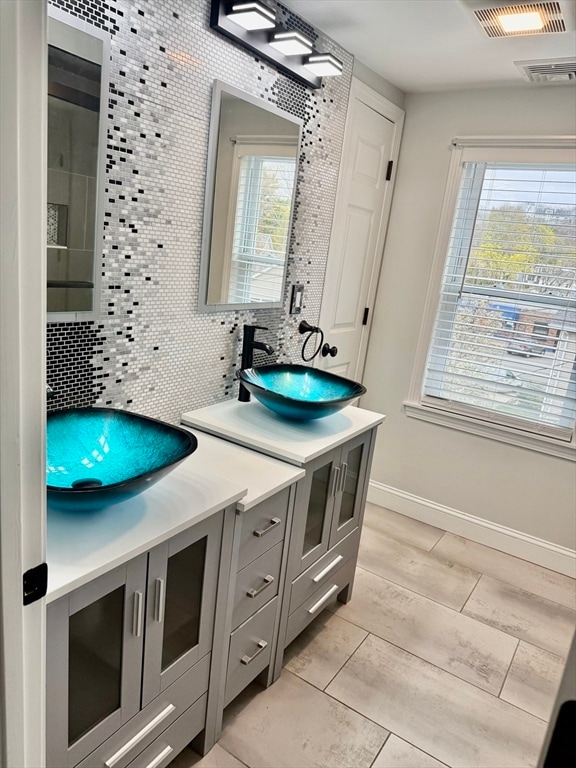 Building Photo - 435 Lebanon St