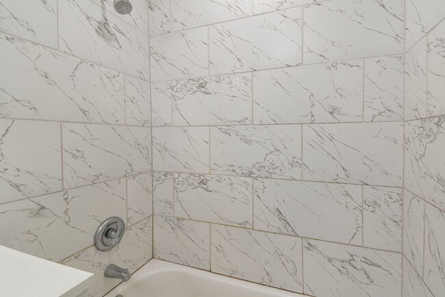 Building Photo - 5880 Beech Dr