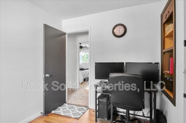 Building Photo - 1039 Melton St