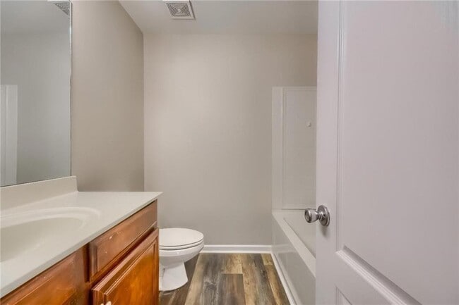 Building Photo - 2171 Waterford Park Dr