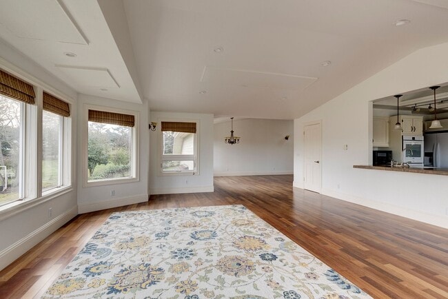 Building Photo - Charming Upper-Level Home with Water View – Walk to Downtown Coupeville