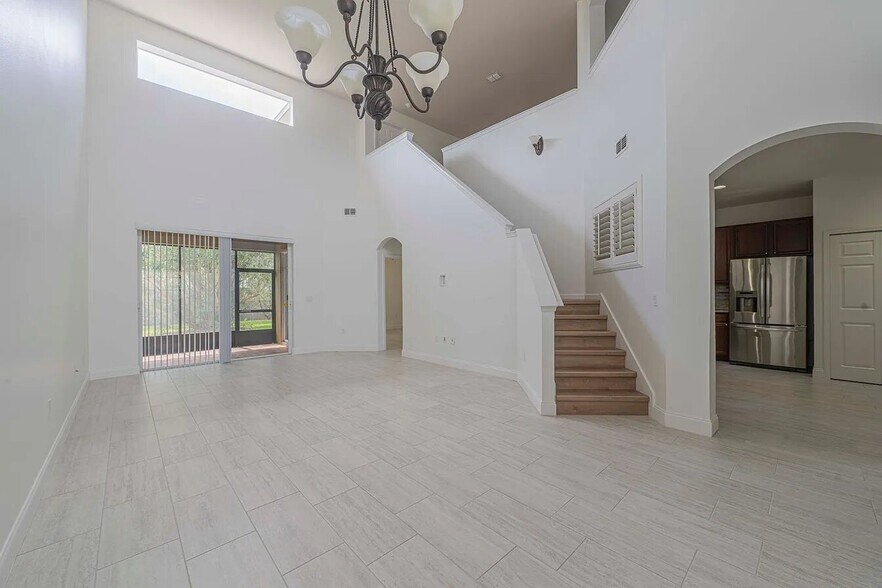 Building Photo - 3701 Titanic Cir