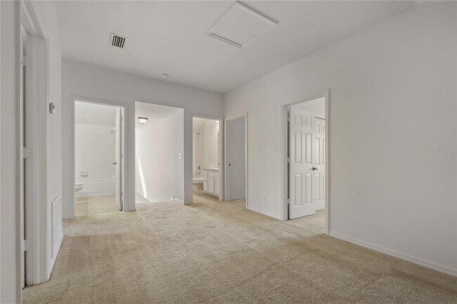 Building Photo - 12814 Cattail Shore Ln