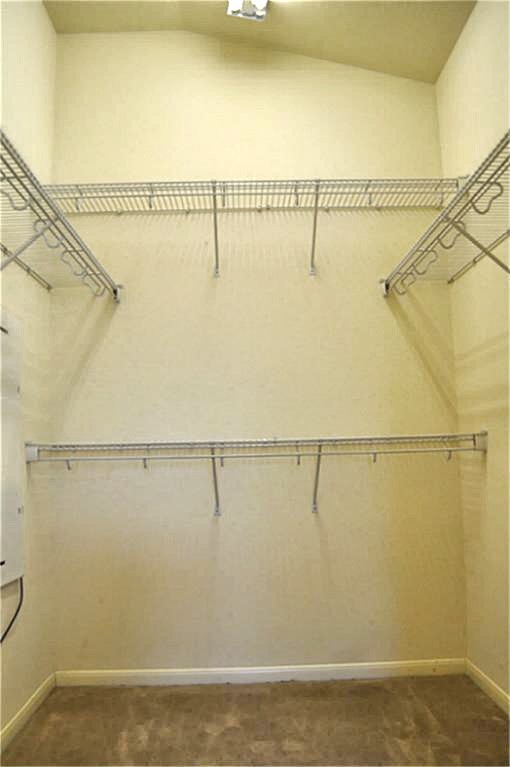 Building Photo - 6454 Applewood Forest Dr