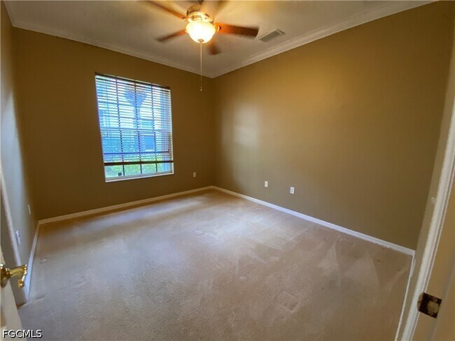 Building Photo - 9265 Belleza Way